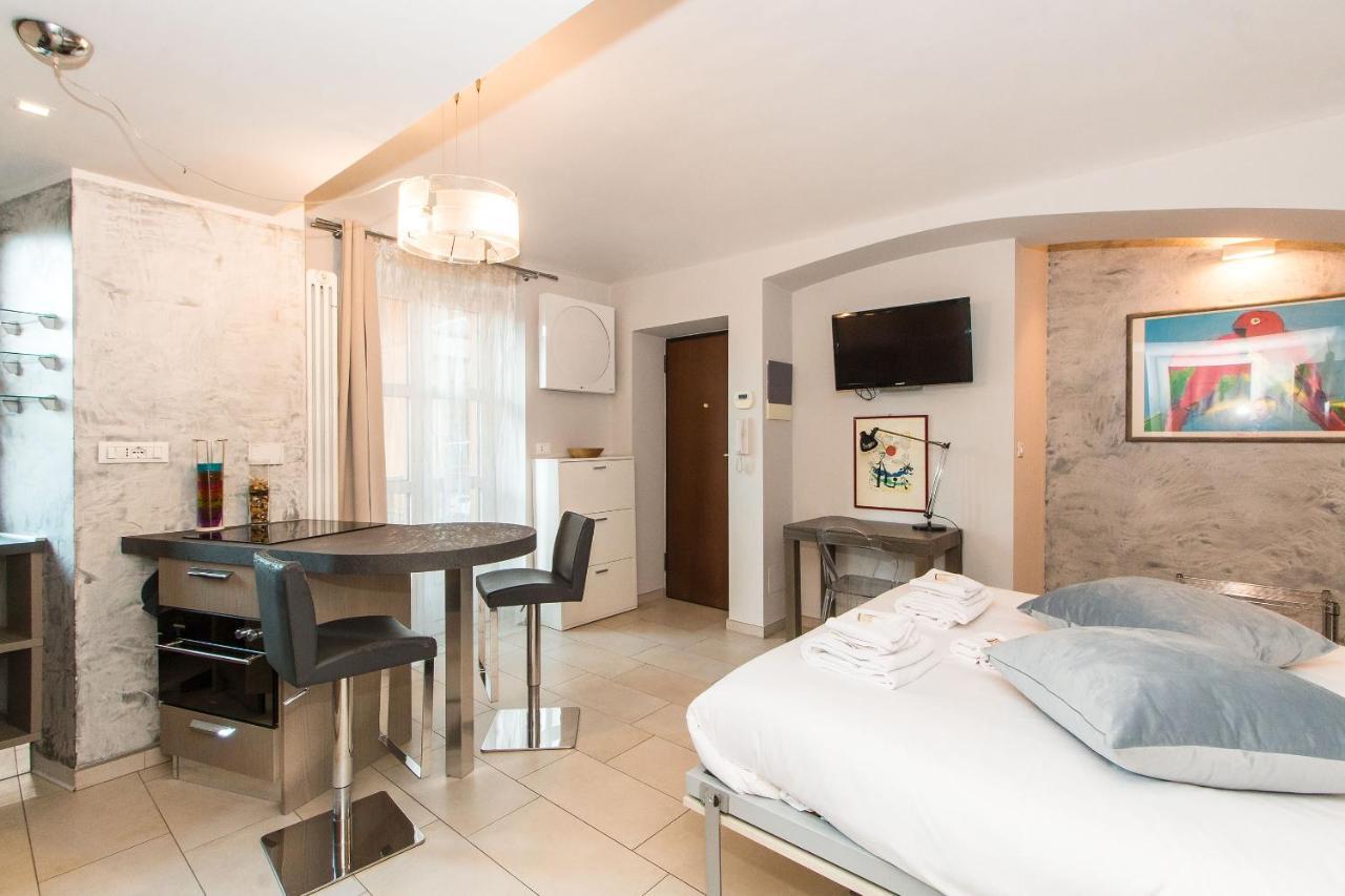 Corso Vittorio & Valentino Bright Studio Apartment Turin Exterior photo